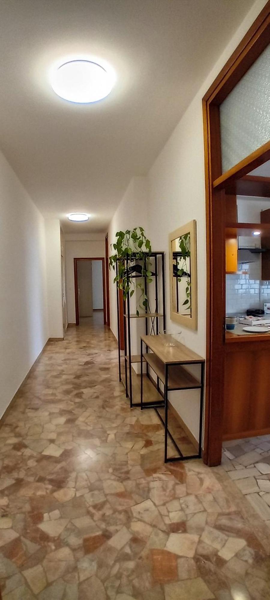 Apartment Elisa 12 Minutes From Venice, Free Wi-fi Included *